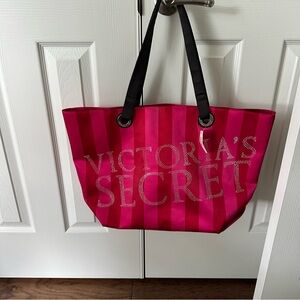 NWT Victoria's Secret Red & Pink Tote Bag w/Black handles, OSFM